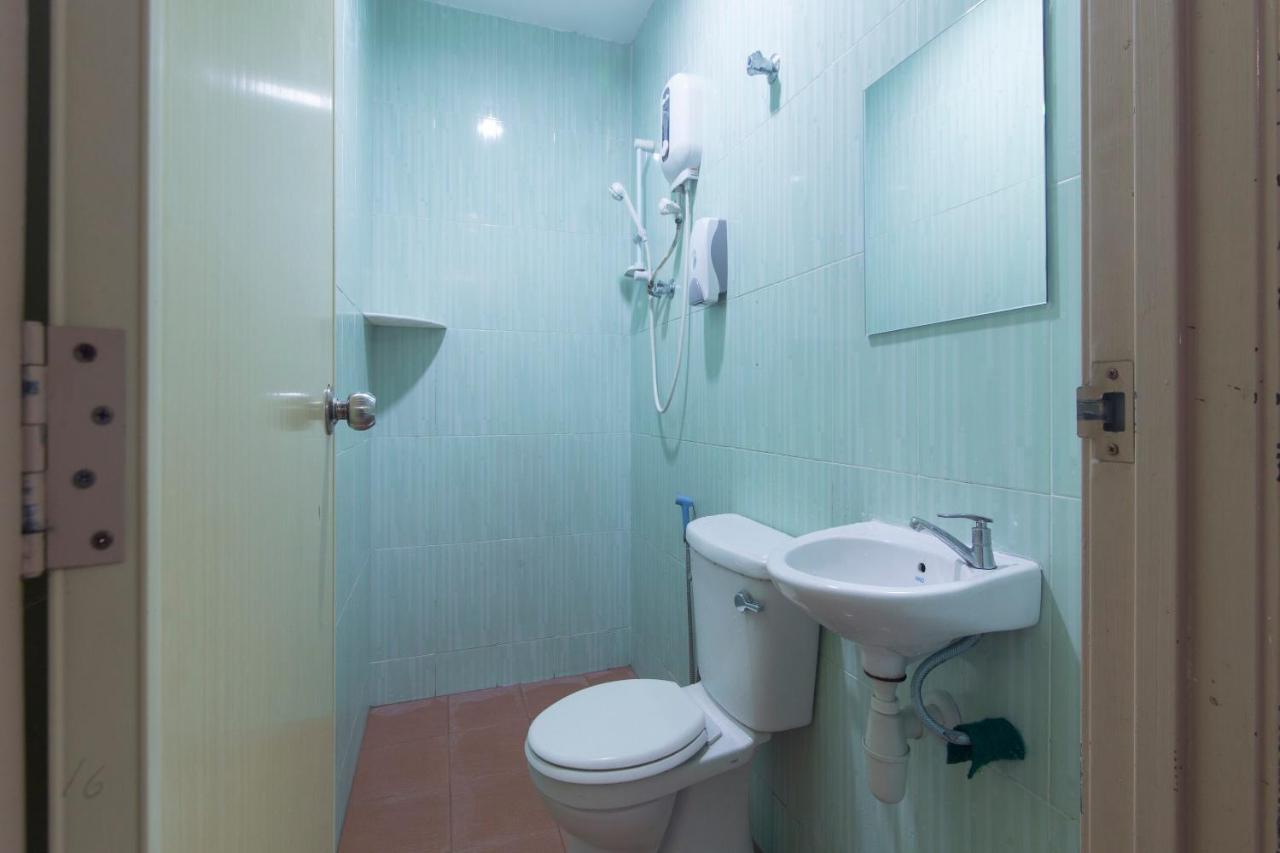 Oyo 44072 Mines Cempaka Hotel Nilai Εξωτερικό φωτογραφία