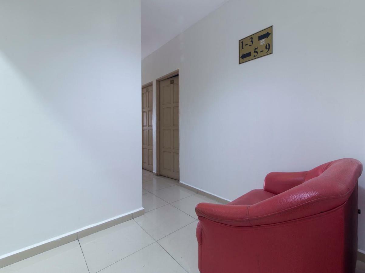 Oyo 44072 Mines Cempaka Hotel Nilai Εξωτερικό φωτογραφία